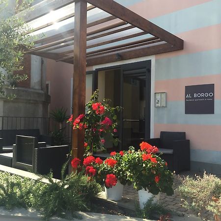 Al Borgo Aparthotel Sarzana Eksteriør bilde