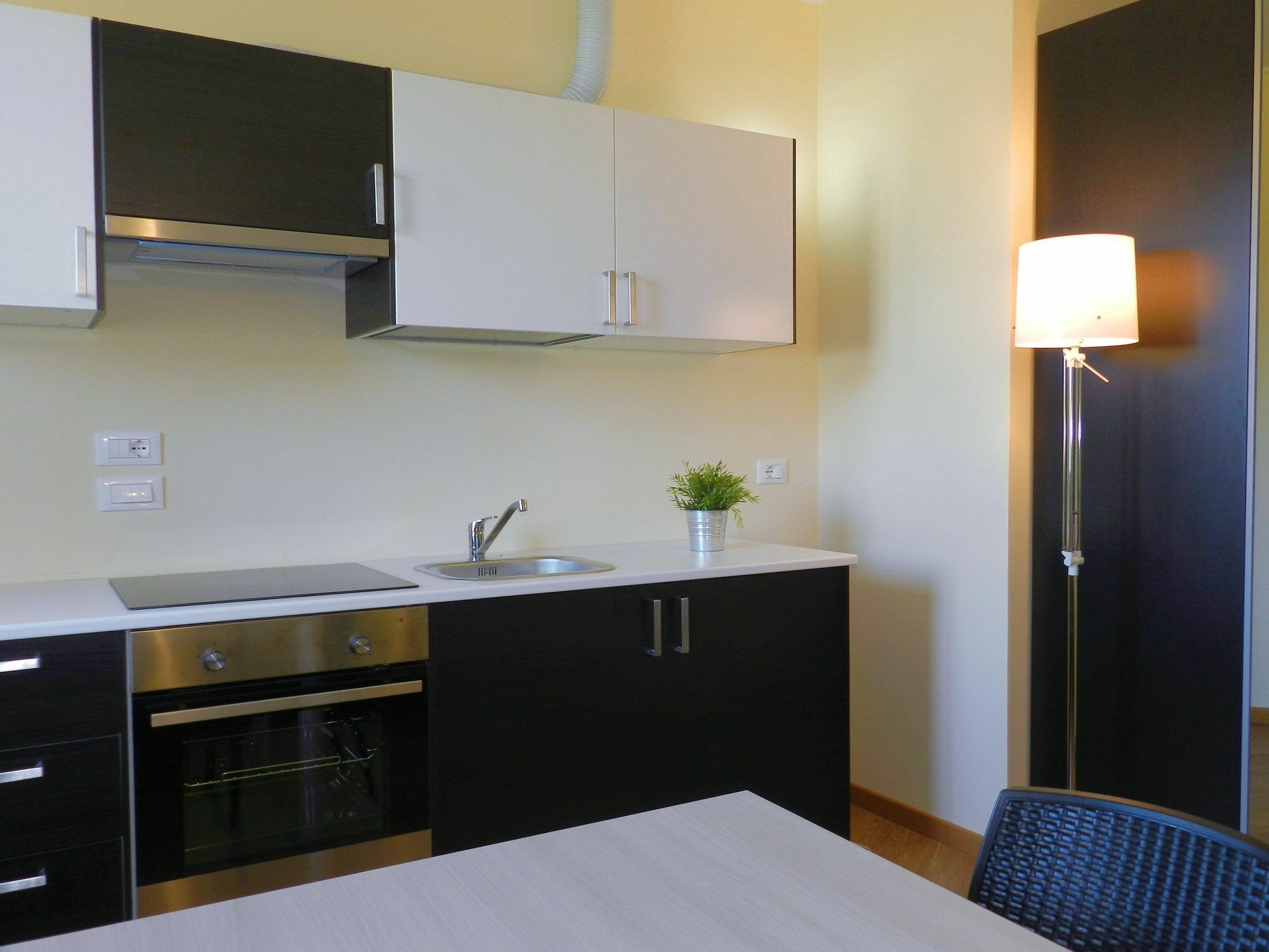 Al Borgo Aparthotel Sarzana Eksteriør bilde